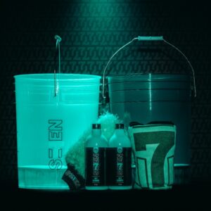 SEVEN Zestaw Soft Shampoo 2x, + zestaw wiader + rękawica do mycia + ręcznik